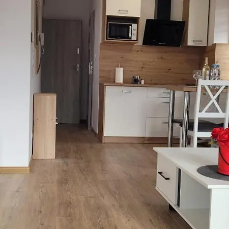 Kolorowe Cieplice - Apartamenty Z Widokiem Na Karkonosze Jelenia Gora Exterior photo