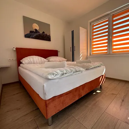 Kolorowe Cieplice - Apartamenty Z Widokiem Na Karkonosze Jelenia Gora Exterior photo