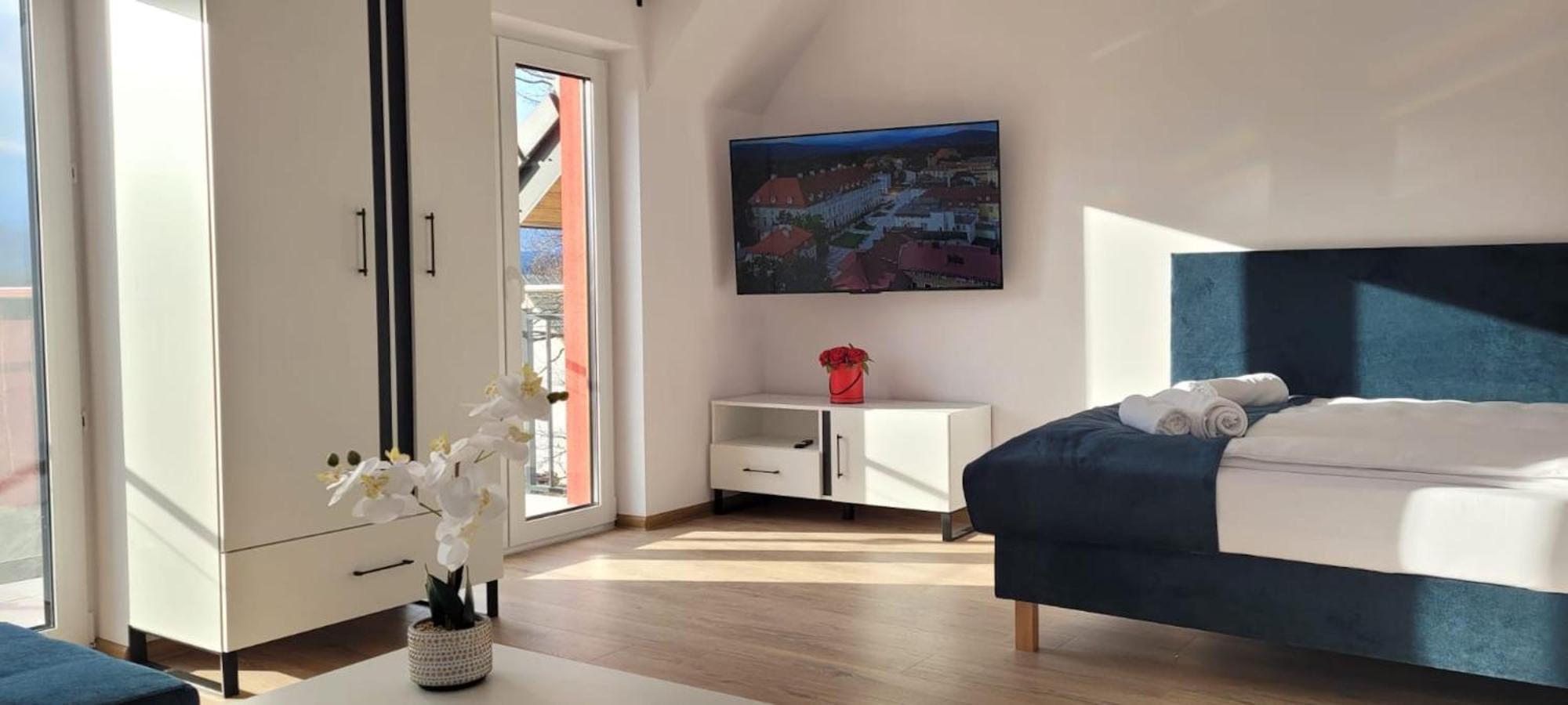 Apartment Kolorowe Cieplice - Z Widokiem Na Karkonosze Jelenia Gora
